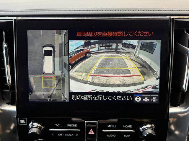 バックカメラと360度カメラ、ソナーも装備されておりますので、駐車が苦手な方でも安心してお乗り頂けます。