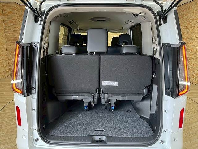 ☆全車修復歴なし！鑑定付きの良質なお車のみを厳選して展示中☆第3者機関の認定付き車ですので、遠方の方でも、安心してご検討いただけます。