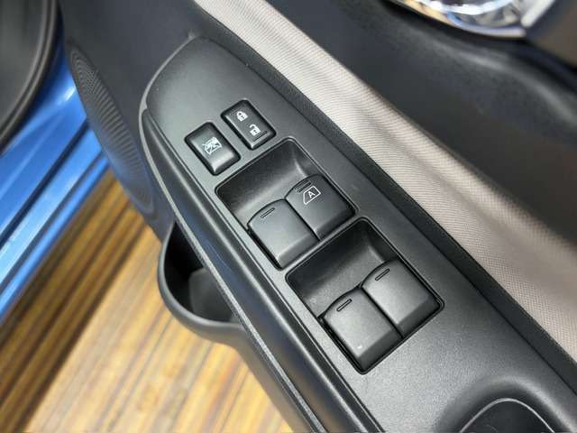 お乗り換えに際しては、今のお車の高価買取・下取りもOK！当然査定は無料です。遠慮なくご相談ください