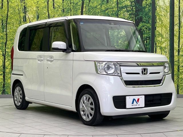 高透明度のガラス皮膜で撥水はもちろん、上質なツヤ・光沢を実現。紫外線や酸性雨から大切な愛車を保護し、色あせ・劣化を防止。「弾スプラッシュコート」、「弾プリミッサコート」からお選びいただけます。