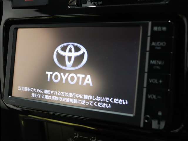 TOYOTA純正ナビ装備済み！各種機能をご利用いただけます！