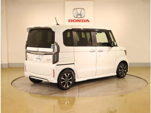 Honda認定中古車ディーラーだからこそ「安心 安全 信頼 満足」のサービスを提供いたします。保証制度やメンテンスパックはもちろん、安心のための自動車保険にJAFなども取り扱っております。