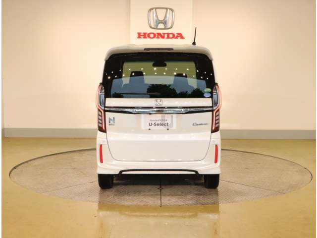 当社では安心してお乗り頂ける様に全車に1年間・走行距離無制限のホッと保証を無料でを付けしています。