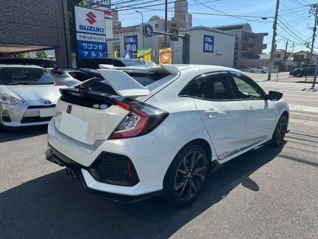 任意保険、自賠責保険、JAFロードサービス、ETCセットアップ、すべて対応可能です。