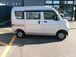 弊社の車は三菱認定中古車で1年間の保証付です。全国の三菱ディーラーで保証修理が受けられます。詳しくは弊社スタッフにお問合せ下さい。