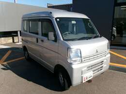 当店は三菱自動車認定の正規中古車販売店として、安心、安全な車をご用意しております。ご購入後は併設の国交省の指定整備工場でアフターサービスも安心です。