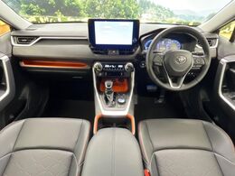 グループ総在庫数約30，000台！！全国の系列店からメーカー・車種問わずご紹介出来るので、あなたにピッタリのお車が見つかるはずです♪まずはお問い合わせ下さい☆
