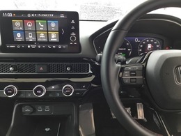 Honda CONNECT対応のナビディスプレイ搭載。カーライフをより快適にします。