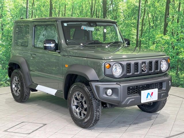 大好評のボディコーティング「弾スプラッシュコート」もご納車までに施工可能。通常のガラスコートと異なる、耐久年数6年の無機質ガラスコーティングが、ボディをキレイな状態に保ってくれます。