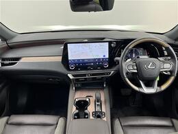 【インパネ全体】全方位で視界が広く、高い目線で運転もしやすいです！