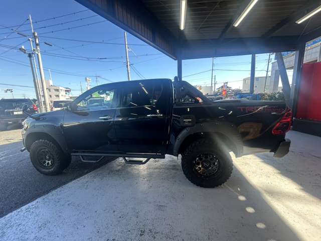 経験を積んだ査定士が厳選した1台を店頭販売！！品質に自信を持った車のみの販売♪是非店頭にてお確かめください！！フリーダイヤルは0078-6002-437968