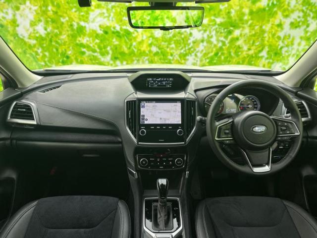 「この車の写真をもっと見たい」「状態が気になる」「この装備はついている？」どんな小さな疑問でもお気軽にお問い合わせください！