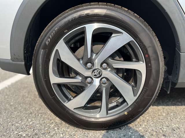 当社は自動車検査員が多数在籍しており、年間2300台以上（令和6年度）の車検実績がございます。アフターサービスのことも当店におまかせください！
