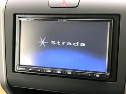 【ナビゲーション】使いやすいナビで目的地までしっかり案内してくれます。各種オーディオ再生機能も充実しており、お車の運転がさらに楽しくなります！！