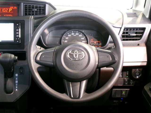 ドライバーに寄り添う快適な操作フィールをもたらすステアリングです。