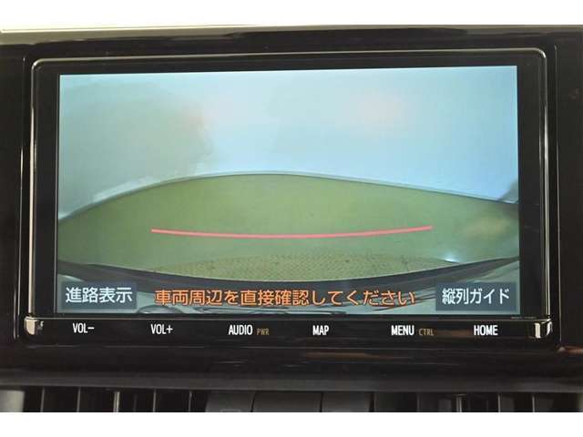 【バックカメラ】バック駐車が苦手な方の強い味方です。後方の状況が一目で分かりますので安心ですね。