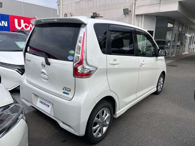 日産中古車ワイド保証　「12ヶ月・走行距離無制限」　（別途費用にて保証の1年or2年延長が可能です）　・納車後1ヶ月or1000km時の無料点検もお付けしております。