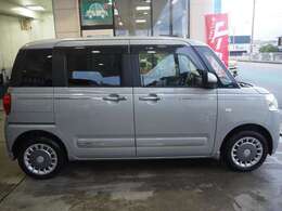 （株）あっぷる関西は業界経験者多数！！新車ディーラー営業・大手中古車ディーラー営業・新車ディーラー整備士など、豊富な知識と経験をお客様の車選びや納車後のサポートをお手伝いさせて頂きます。