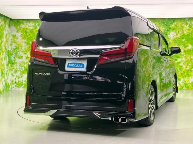 【WECARS】豊富な在庫を大画面モニターで検索可能！オプション装備や内装、タイヤの状態など細部まで御覧頂けます♪詳細はお気軽にスタッフまでお問合せ下さい。