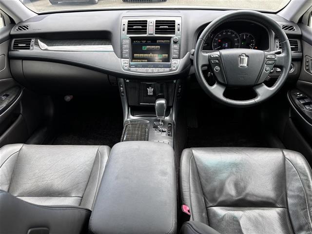 気になる車はお電話やメールでお問い合わせ下さい。なお、お電話での在庫の取り置きはできません。事前に来店のご予約をおススメします。商談が重なる事が増えていますので事前に在庫有無をご確認下さいませ。