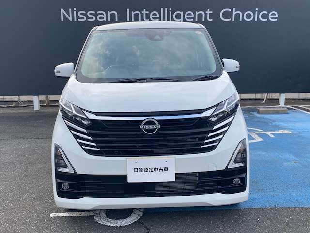 もしもの時に安心！エマージェンシーブレーキ＆踏み間違い防止装備。LEDヘッド＆フォグランプ搭載！