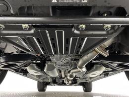 【下回り】下回りがきれいなうちに、防錆加工の施工がオススメ。降雪地域はもちろん、沿岸部にお住いの方や、趣味でマリン・ウィンタースポーツをされる方に大変好評いただいております。