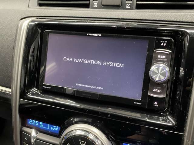 【カロッツェリアナビ】FM＆AMを聴くことは勿論のこと！！CD＆DVD再生可能で地デジTVの視聴も可能な多機能ナビでドライブも快適ですよ☆