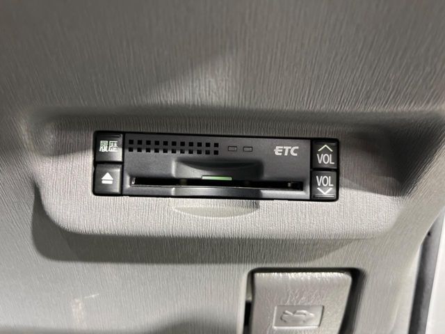 【ETC】高速道路の料金所をストレスなく通過！話題のスポットやサービスエリアに多い「スマートIC」利用時は必須のアイテムです。当店でセットアップを実施、ご納車当日からすぐにご利用いただけます！
