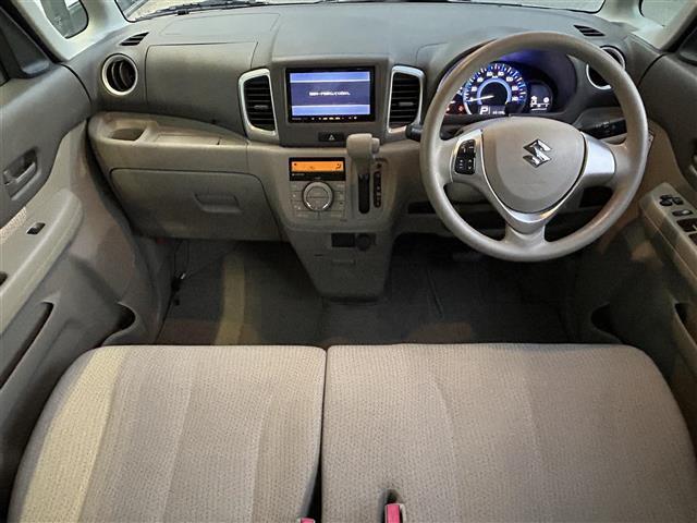 【インパネ全体】全方位で視界が広く、高い目線で運転もしやすいです！