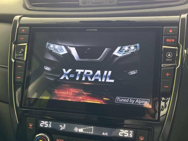 【BIG-X10インチナビ】人気の大画面BIG-Xナビを装備。専用設計で車内の雰囲気にマッチ！ナビ利用時のマップ表示は見やすく、テレビやDVDは臨場感がアップ！いつものドライブがグッと楽しくなります♪