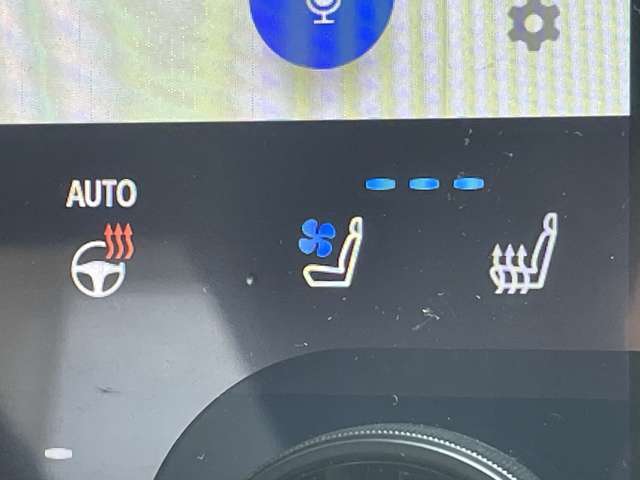 ◆【シートベンチレーション】夏場の暑い日でも、シートの座面や背もたれの部分から風が送られてくるので、蒸れを防ぎます！また換気などの効果もあり、室内環境を整えてくれます。