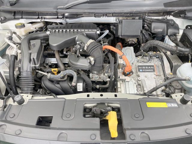 親切・丁寧な専門メカニックスタッフが応対！・車検・点検整備・事故等の修理などアフターサービスも安心。お車のカスタマイズもネクステージのサービススタッフまでご相談ください！