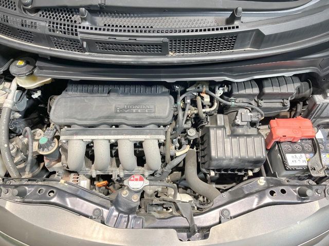 親切・丁寧な専門メカニックスタッフが応対！・車検・点検整備・事故等の修理などアフターサービスも安心。お車のカスタマイズもネクステージのサービススタッフまでご相談ください！