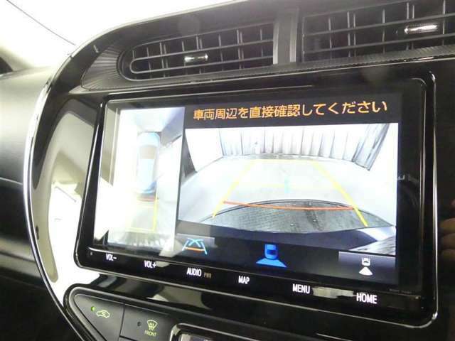 バックガイドモニターで、後方を確認しながら安心して駐車することができます。運転初心者も熟練者も必須の機能ですよ！