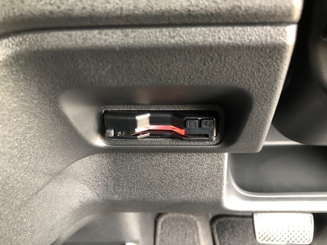 【ETC車載器】お持ちのカードを入れていただければ、そのままお使いいただけます！セットアップ作業をしてご納車いたします。