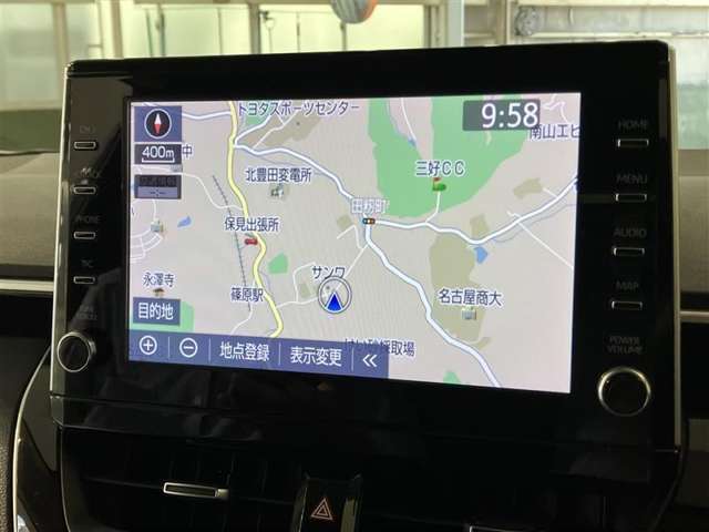 純正ナビを装備。タッチパネル式で使いやすく、お出かけもラクラクです。