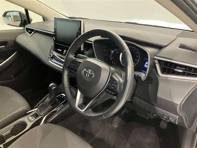 見通しのよいすっきりとした視界で、誰でも運転しやすいです。運転のしやすさは疲れにくさにも繋がりますよ♪