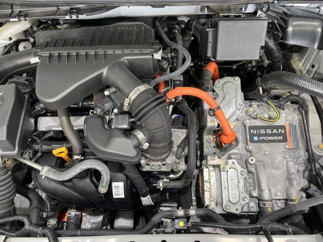 親切・丁寧な専門メカニックスタッフが応対！・車検・点検整備・事故等の修理などアフターサービスも安心。お車のカスタマイズもネクステージのサービススタッフまでご相談ください！