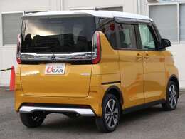 1年間・走行距離無制限の認定中古車保証が付帯します。有償で最長3年間まで延長可能です