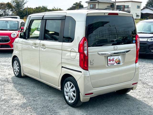 当店では軽自動車から普通車まで幅広くオールメーカーの車種・色・グレードを豊富に揃えております。