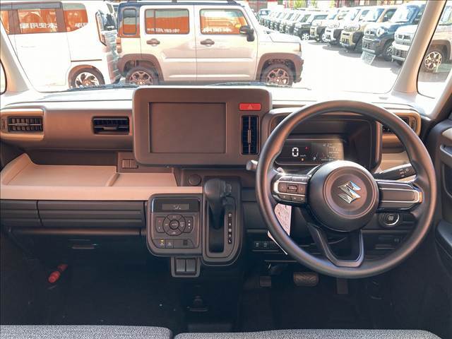 弊社ではお好きなナビ（純正品・社外品問わず）お取り付け可能です。ナビの機能やサイズ等のご相談に対応できますのでご自身の希望すぐナビを取り付け可能です。もちろん、オーディオでも可能です♪