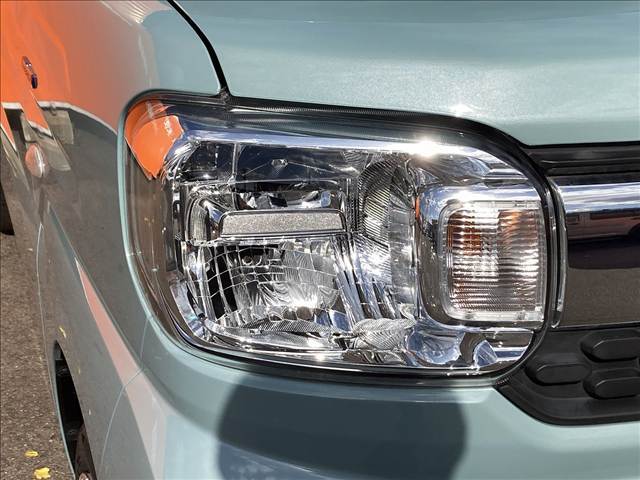 【LED】今は主流のライトです。長持ちしますし、ヘッドライトが黄ばんだり、白くくすんだりがないのでとてもおすすめです。