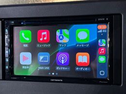 【ディスプレイオーディオ】お手持ちのスマートフォンとの連携で、ナビや音楽再生など各種アプリを使用可能。スマホに近い感覚でお使いいただけます♪