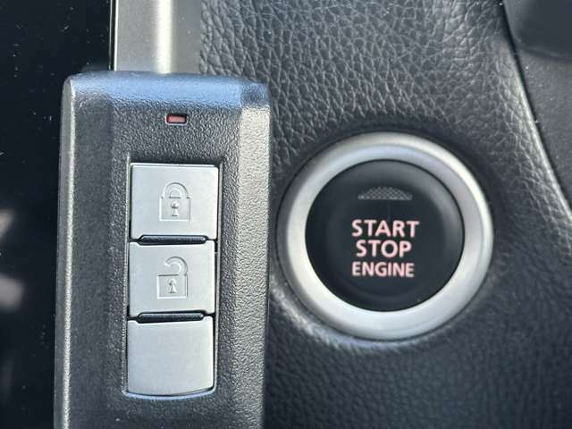 ◆【スマートキー ・プッシュスタート】鍵はポケットやバッグに入れたまま！！ドアロック開閉やエンジンスタートはボタンで操作できます！！