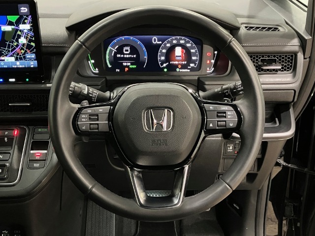 【Honda SENSING】衝突被害軽減ブレーキ〈CMBS〉、ACC〈アダプティブ・クルーズ・コントロール〉、LKAS〈車線維持支援システム〉、誤発進抑制機能、等で安全運転のサポートをします！