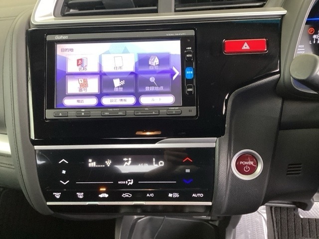 ナビ機能だけではありません、フルセグTVを視聴可能等、オーディオ機能も充実しています。