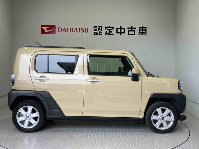 車両右側面からの写真になり。車をご覧になりたい時はお気軽に最寄りの店舗へご相談下さい。