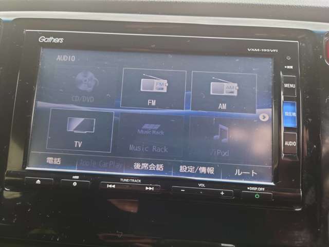 純正メモリーナビ。ナビだけでなく、DVDビデオ視聴可能！もちろん、音楽を聴くことが可能♪Bluetoothオーディオ付。携帯と繋いで音楽も聴けます♪走行中TVもも観られます