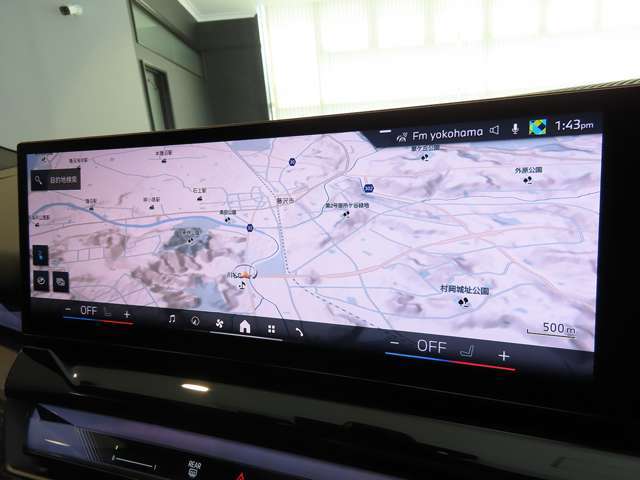 BMW iDriveナビゲーションシステム。ワイドで視認性に優れたスクリーン。