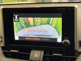 【バックカメラ】駐車時に後方がリアルタイム映像で確認できます。大型商業施設や立体駐車場での駐車時や、夜間のバック時に大活躍！運転スキルに関わらず、今や必須となった装備のひとつです！